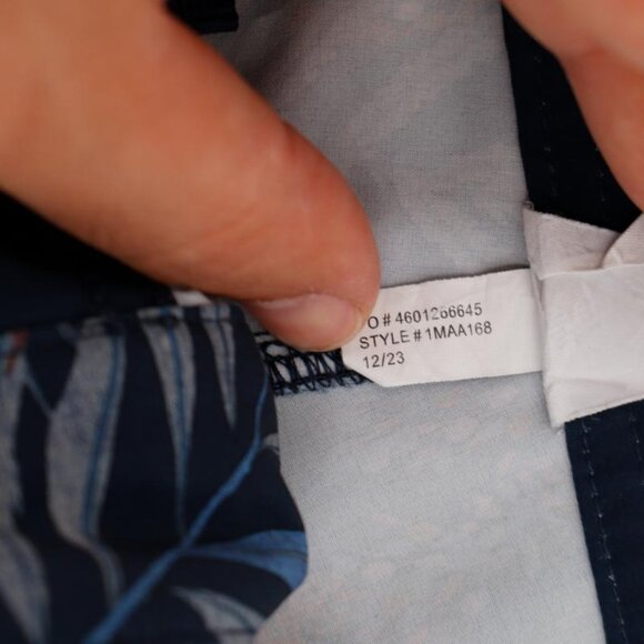 Travis mathew shorts Men's 34 8.5" Cool As A Coconut Boardshorts floral pockets - Picture 14 of 14